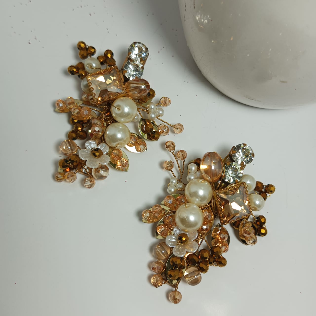 Fancy Golden Hair Pins for Party and Weddings (Set of 2) - Image 4