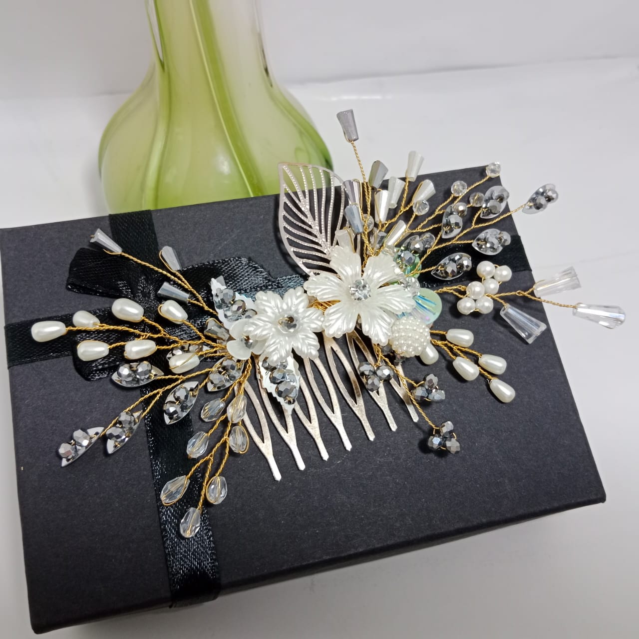 White Stylish Fancey Hair Comb - Image 3