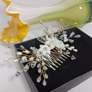 White Stylish Fancey Hair Comb