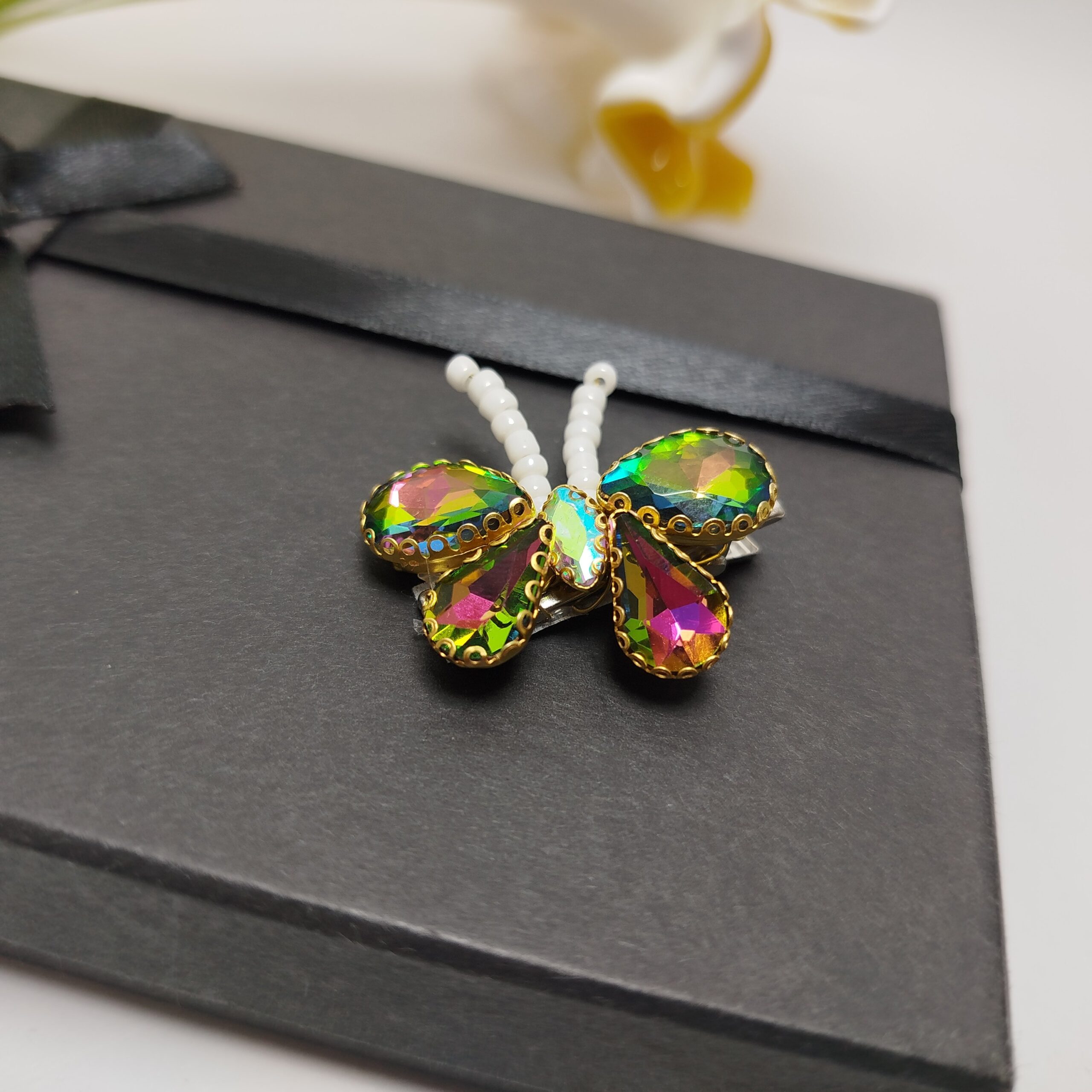 Butterfly Pins for Girls Women Party and Weddings (Set of 5) - Image 3