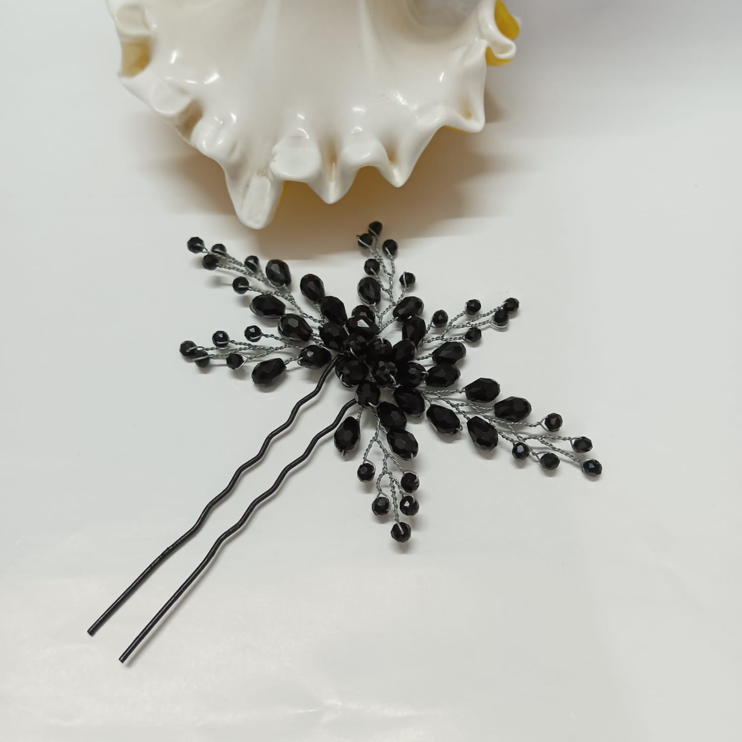 Black Jora Pin for Bride Girls and Women