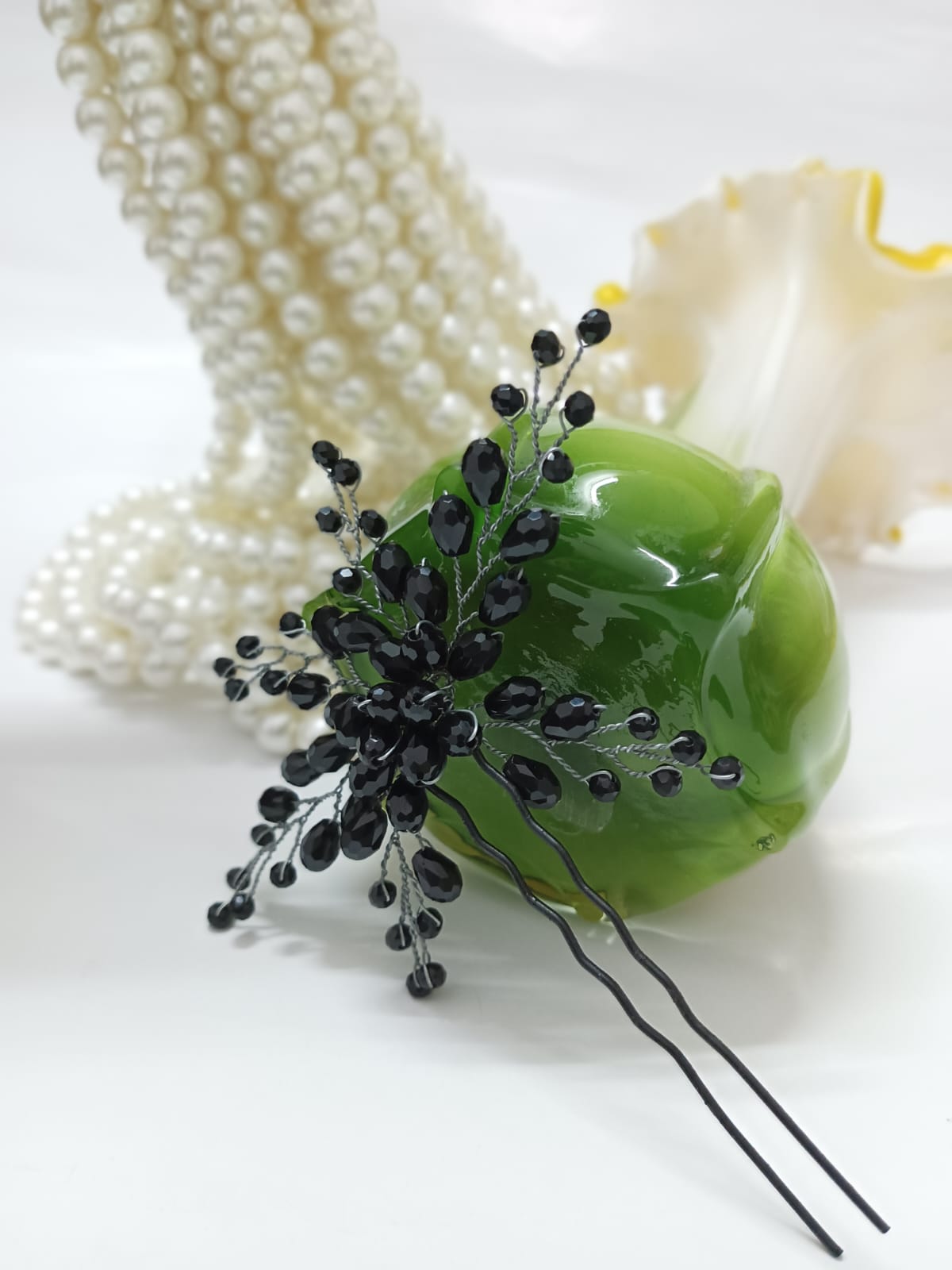 Black Jora Pin for Bride Girls and Women - Image 4