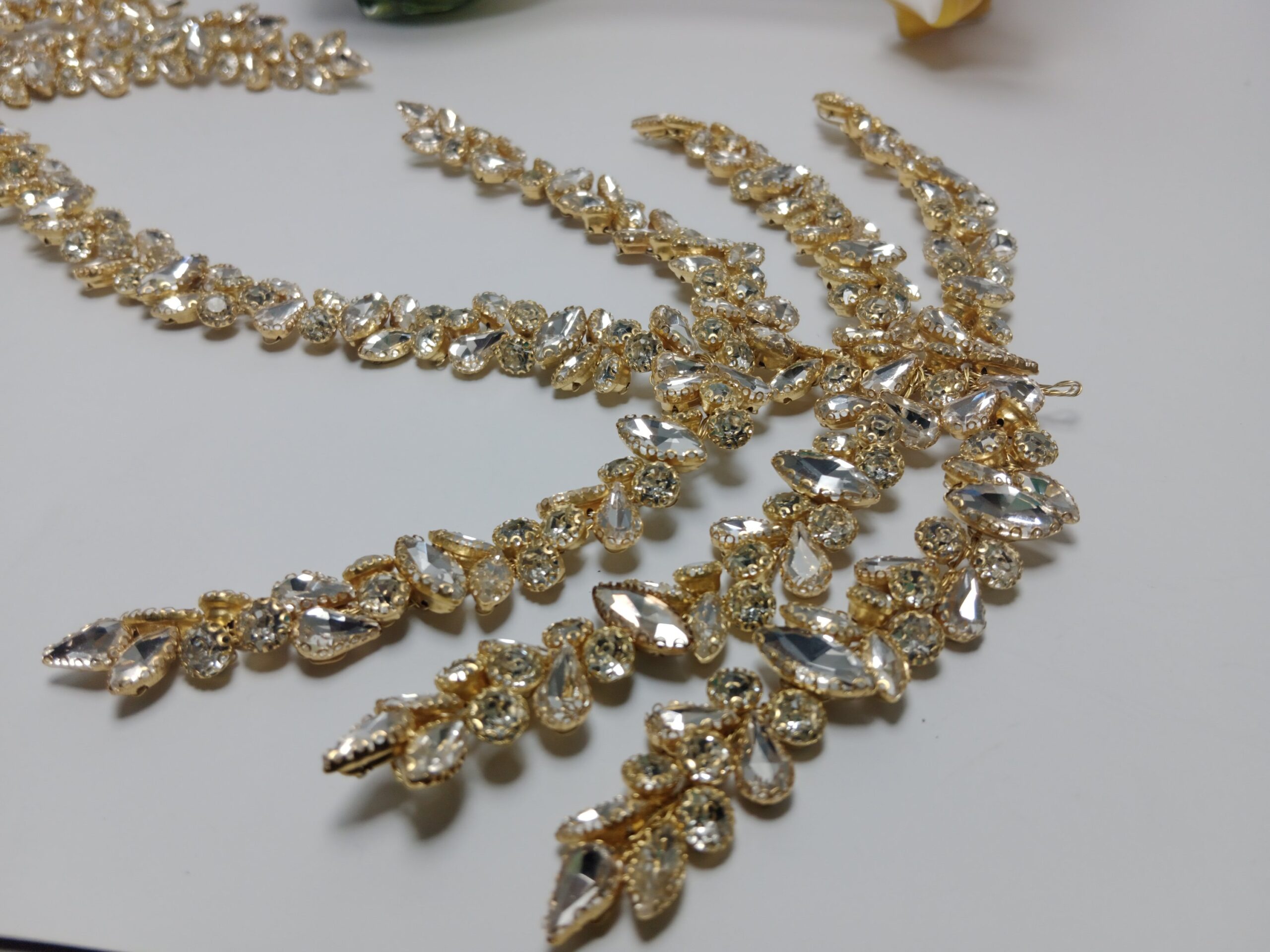 Silver Rhinestone with Golden Base Head-piece - Image 3