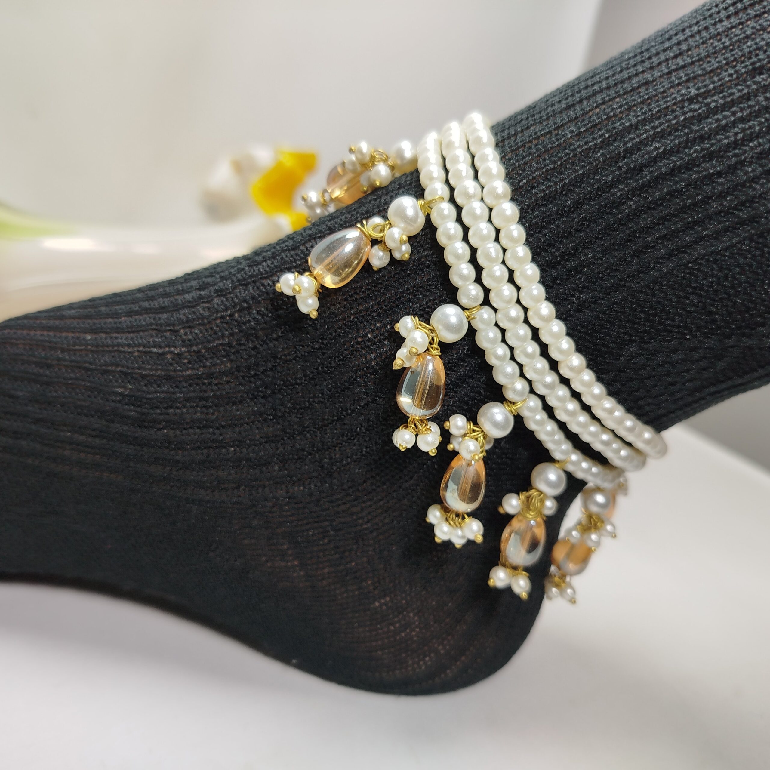 Golden & White Pearl Payal (Pair) - Image 9
