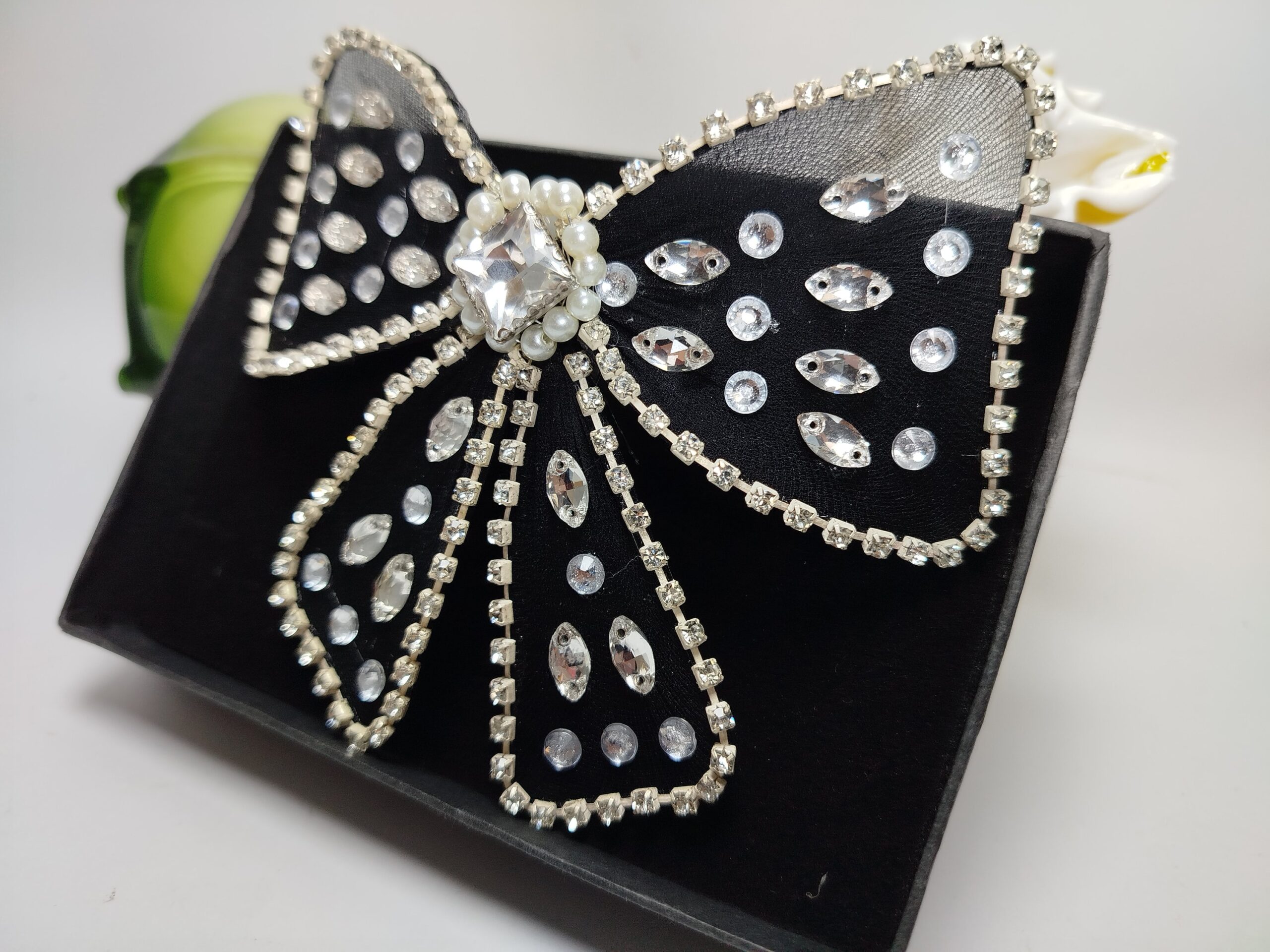 Black Bow Hair Pin - Image 5