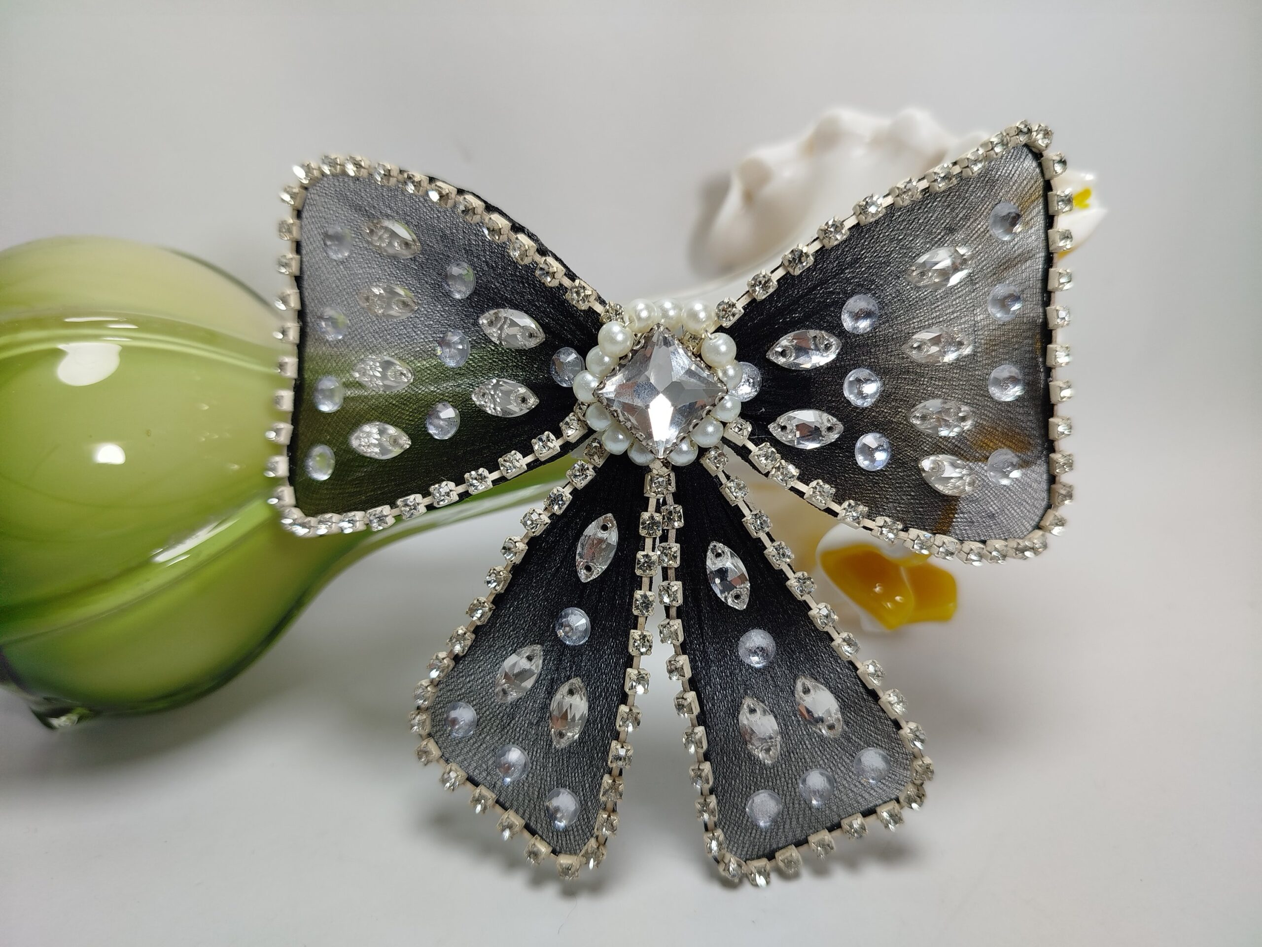 Black Bow Hair Pin - Image 3